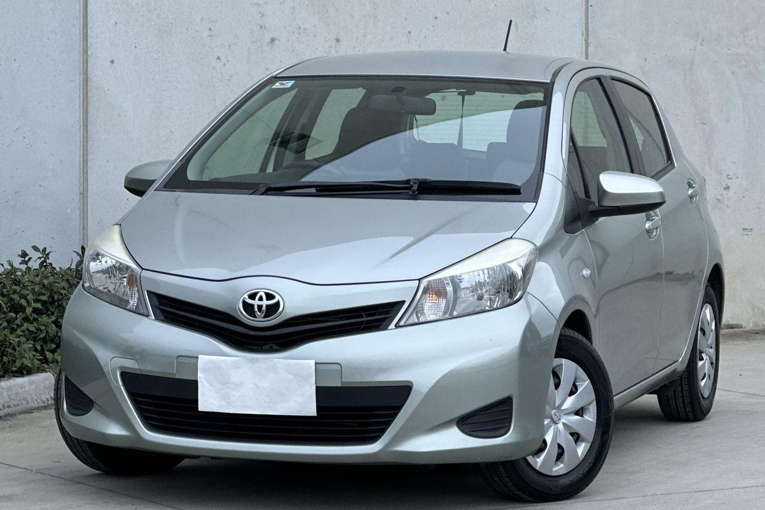 2012 Toyota Yaris YR in Green