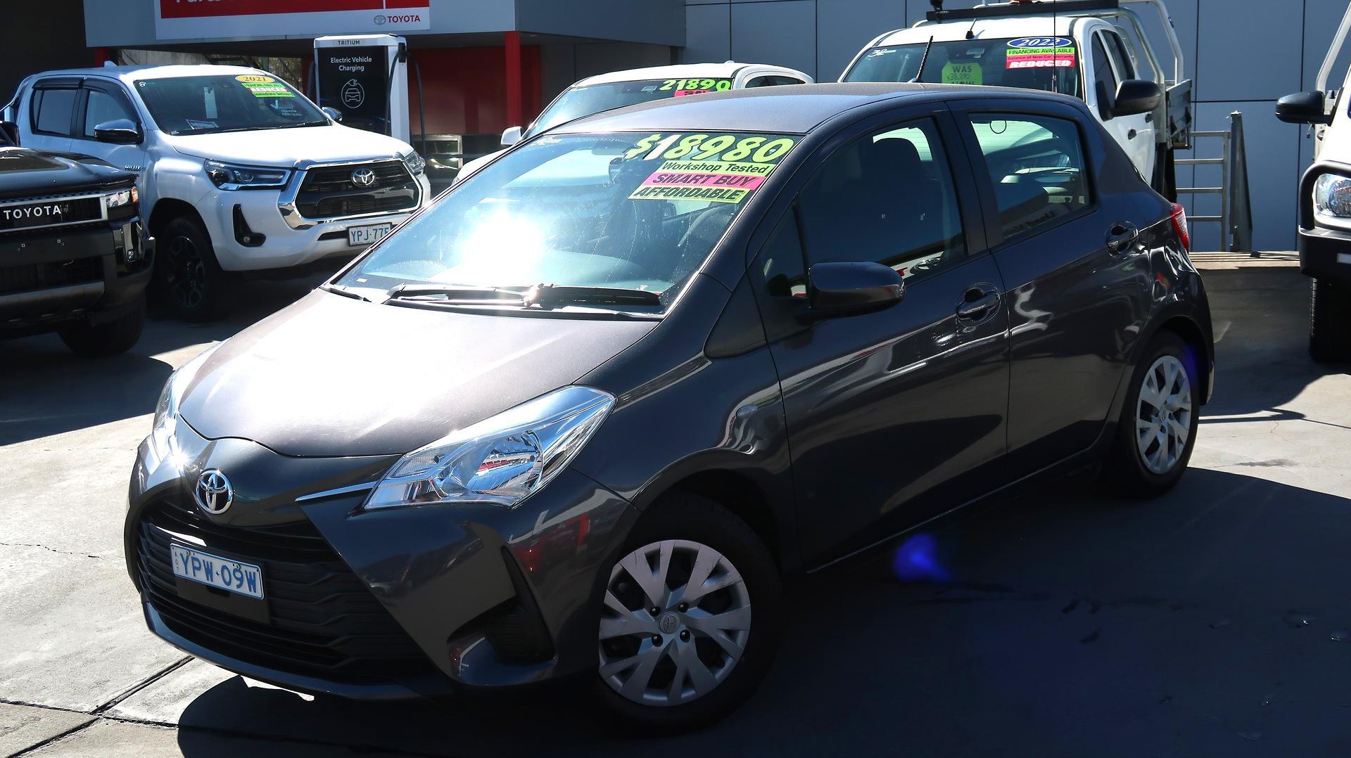 2019 Toyota Yaris Ascent in Silver