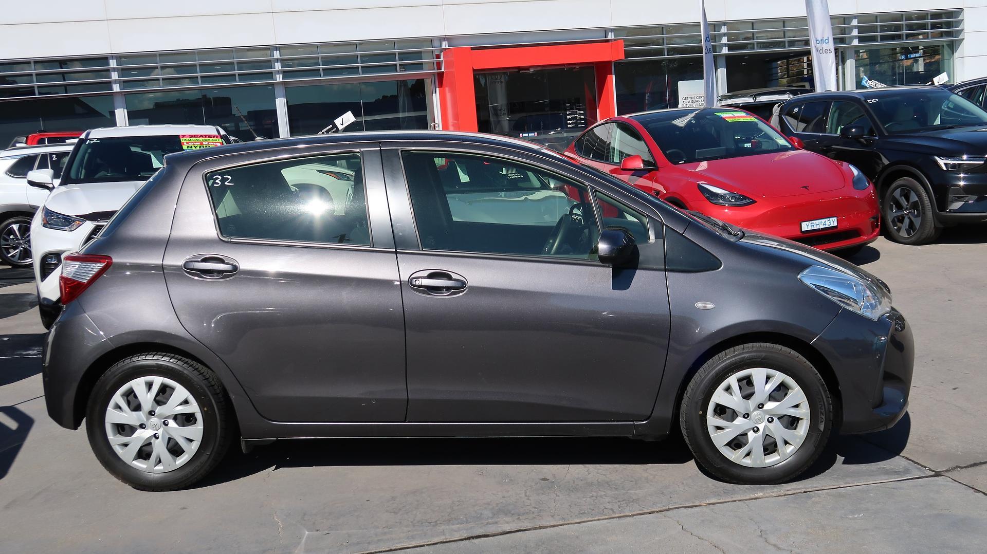 2019 Toyota Yaris Ascent in Silver