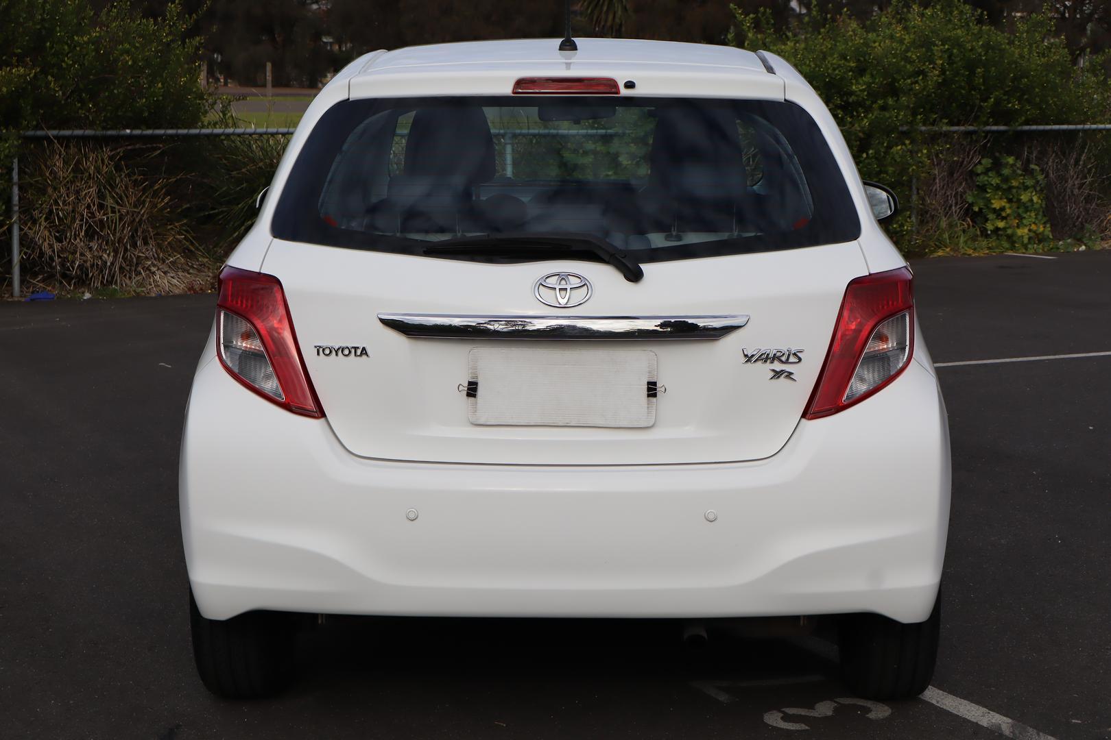 2013 Toyota Yaris YR in White