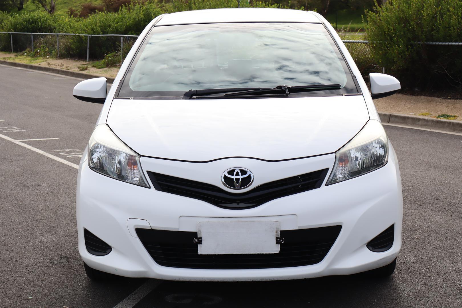 2013 Toyota Yaris YR in White