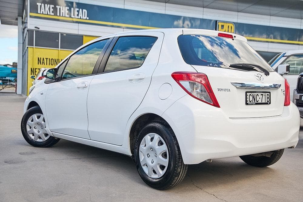 2013 Toyota Yaris YR in White