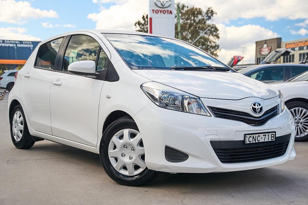 2013 Toyota Yaris YR in White