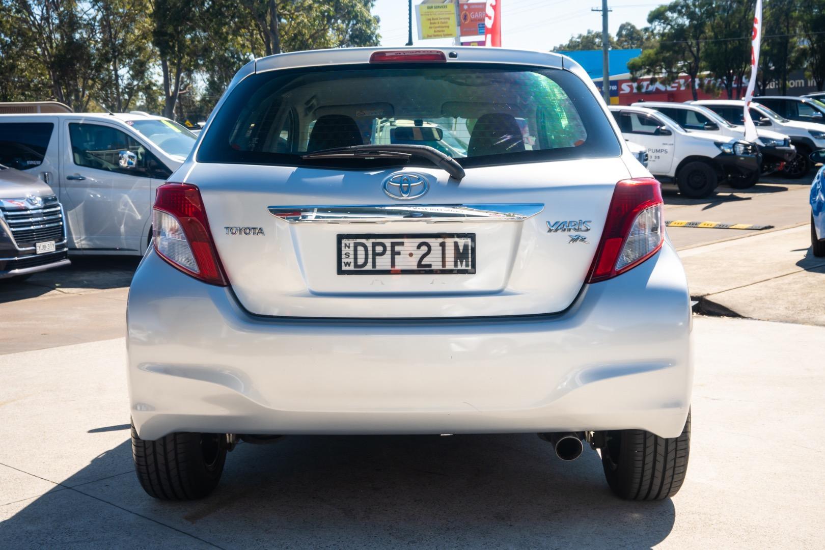 2013 Toyota Yaris YR in Silver