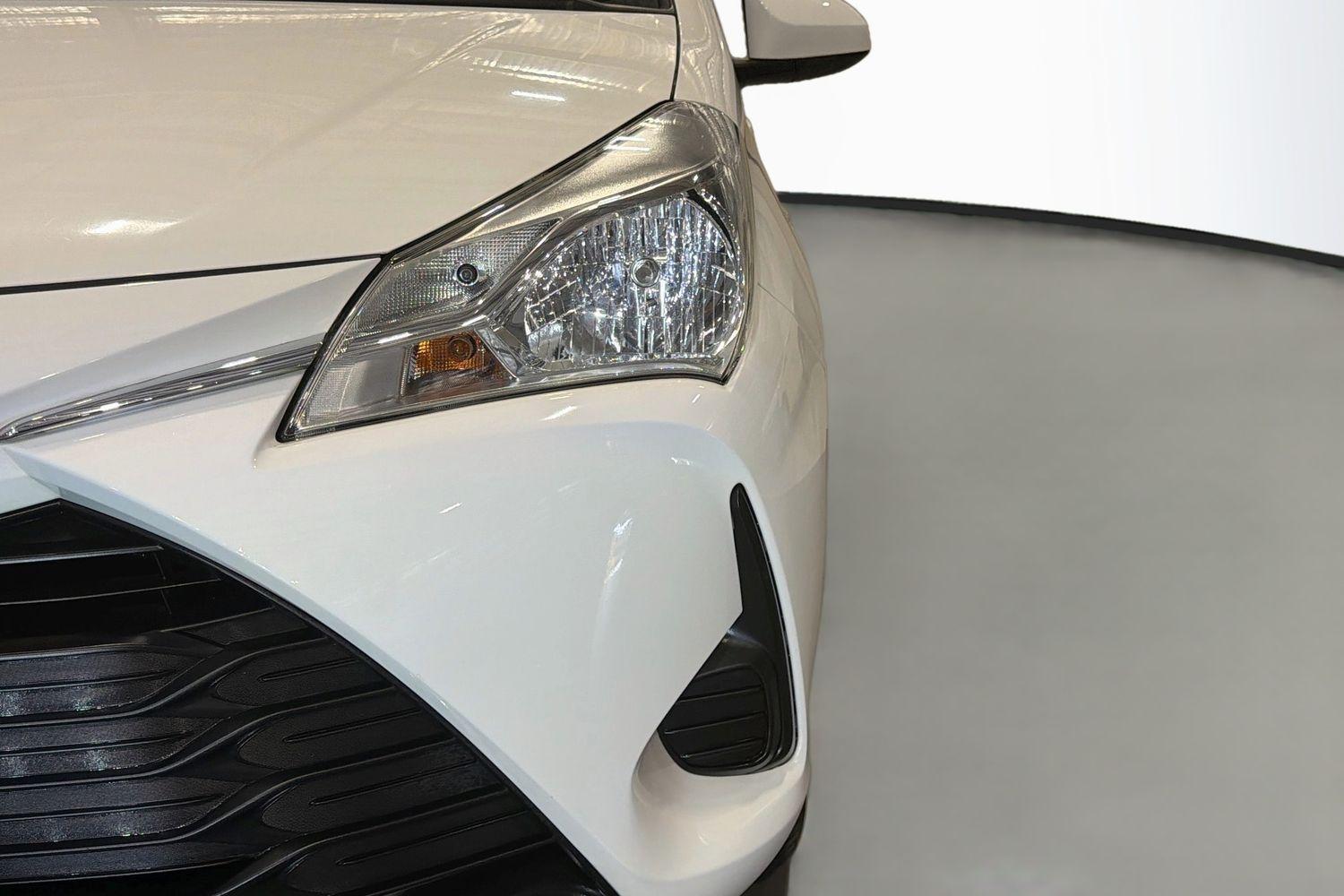 2017 Toyota Yaris Ascent in White