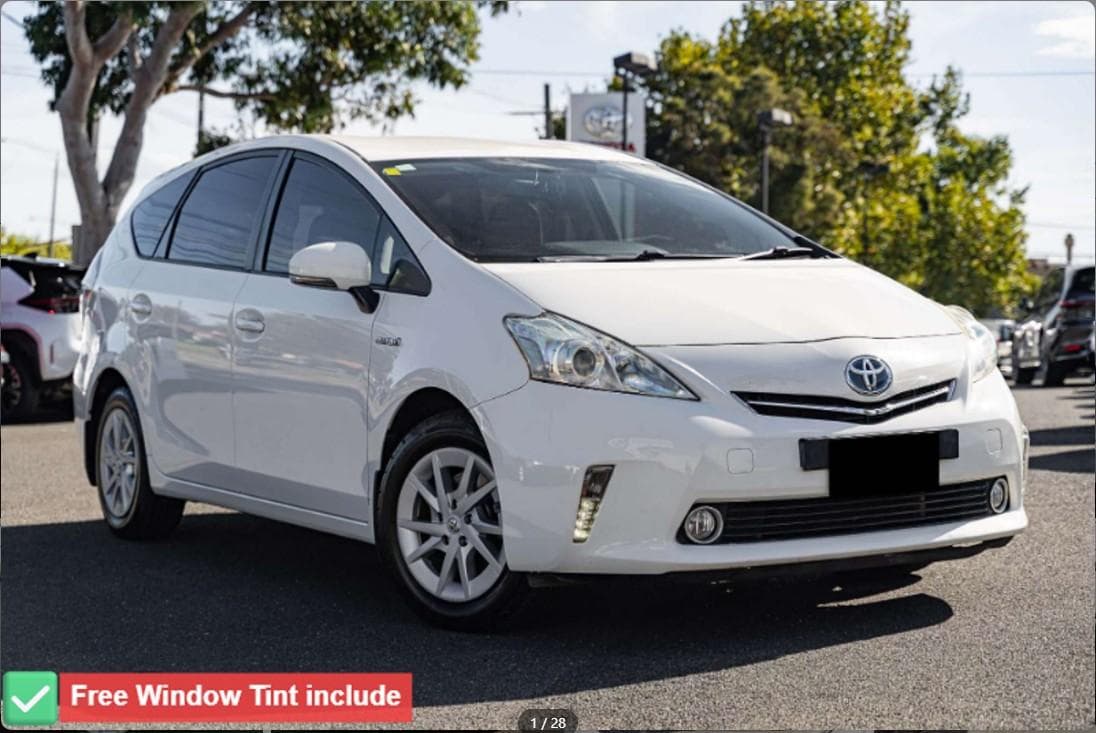 2012 Toyota Prius V L1 in White