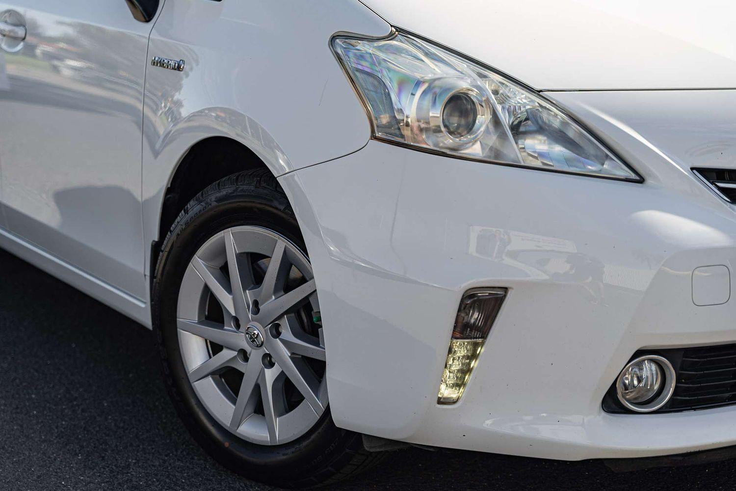2012 Toyota Prius V L1 in White
