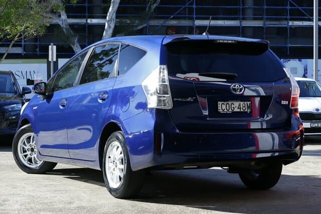 2013 Toyota Prius V L1 in Blue