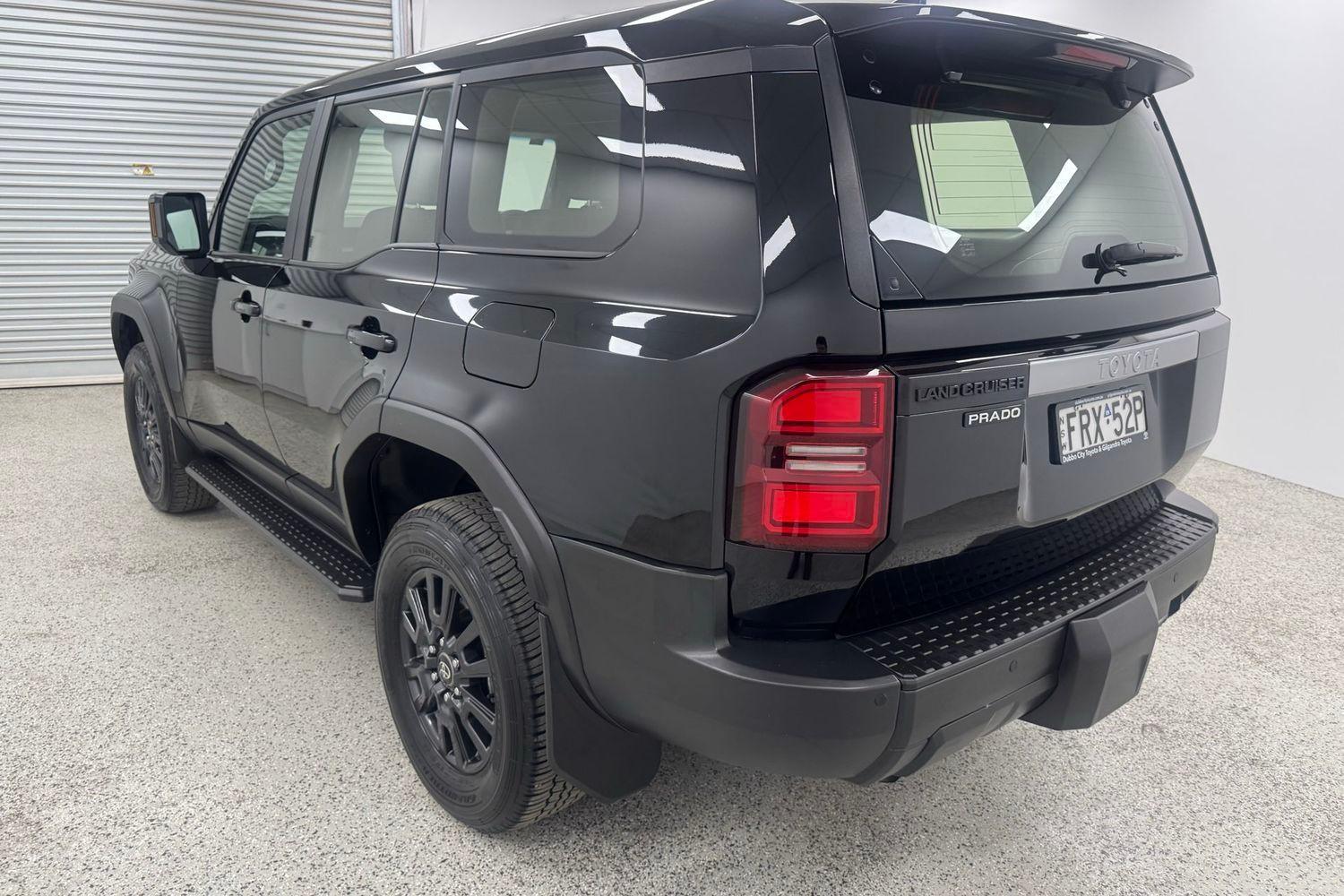 2025 Toyota Landcruiser Prado GX in Black