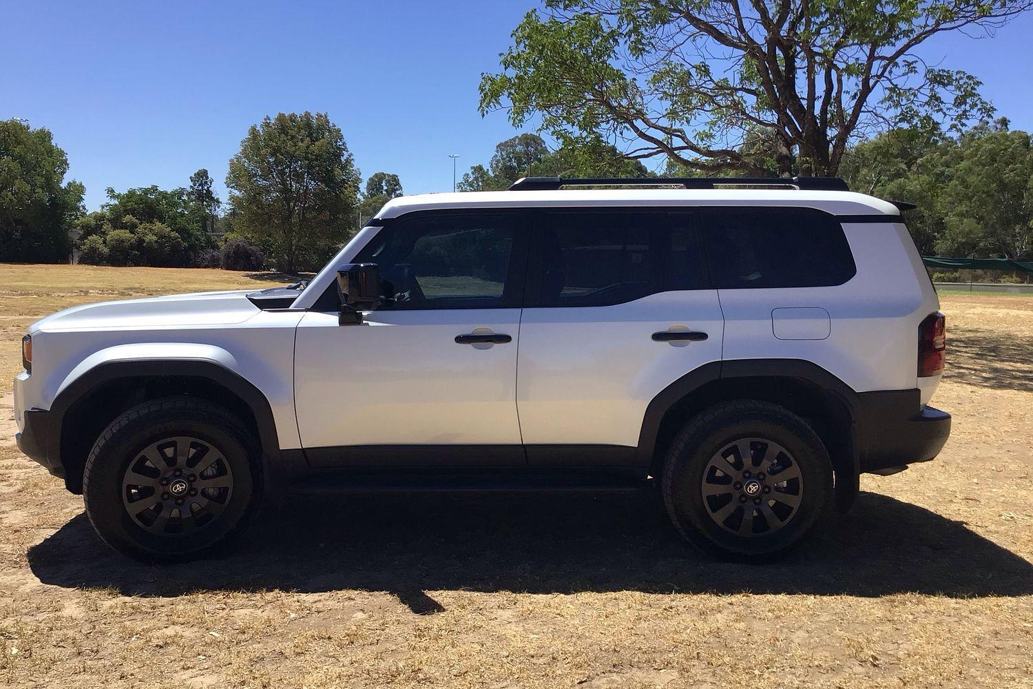 2024 Toyota Landcruiser Prado Altitude in White
