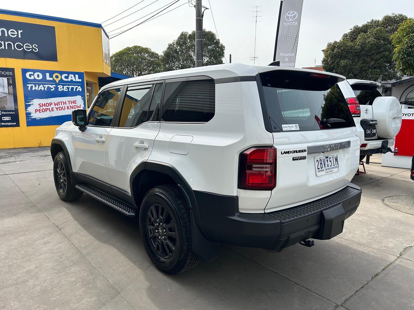 2024 Toyota Landcruiser Prado GX in White