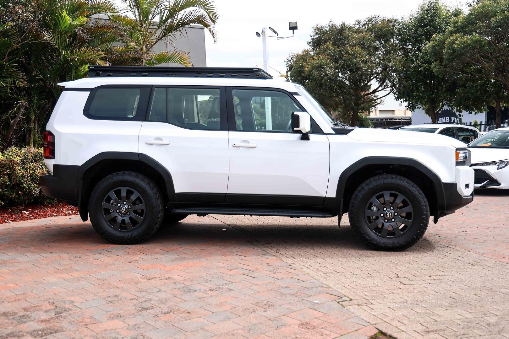 2025 Toyota Landcruiser Prado GX in White