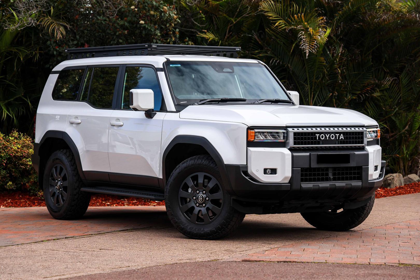 2025 Toyota Landcruiser Prado GX in White