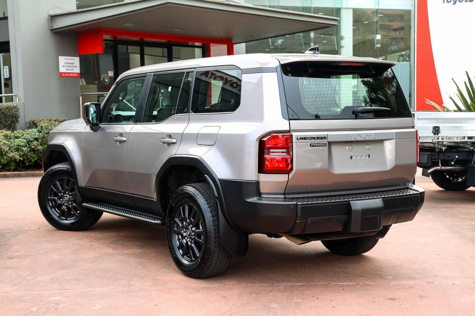 2025 Toyota Landcruiser Prado GX in Bronze