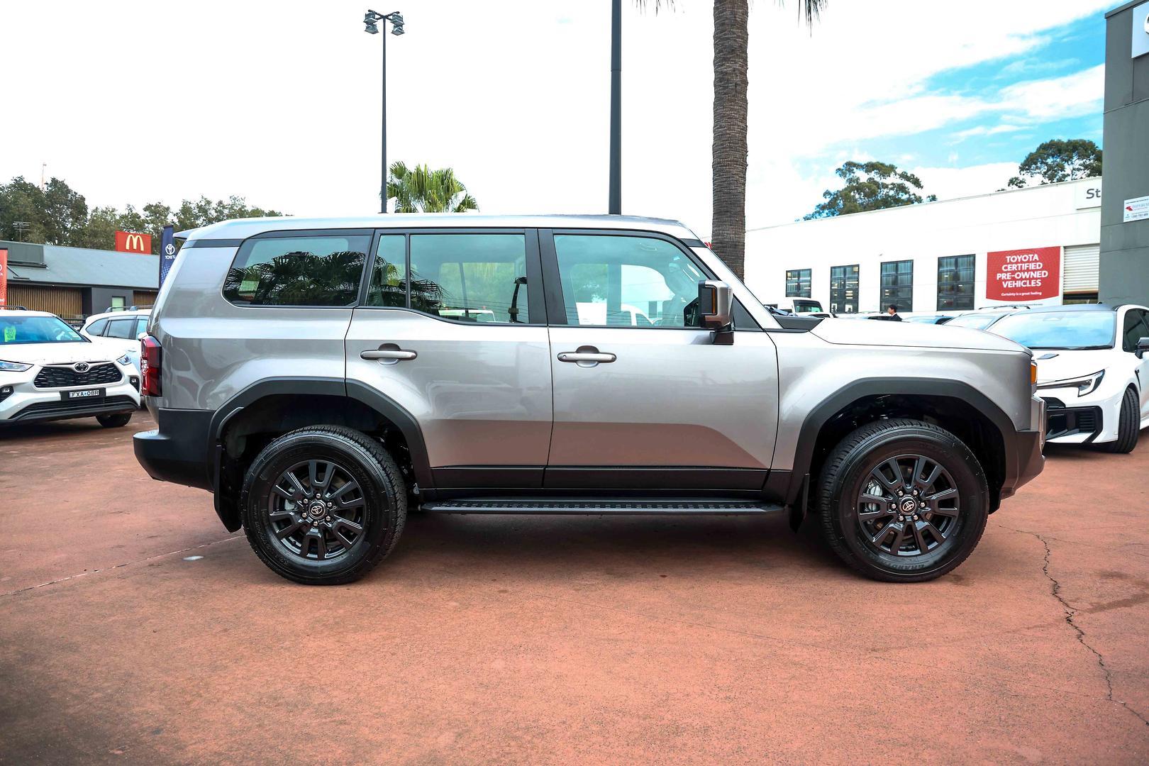 2025 Toyota Landcruiser Prado GX in Bronze