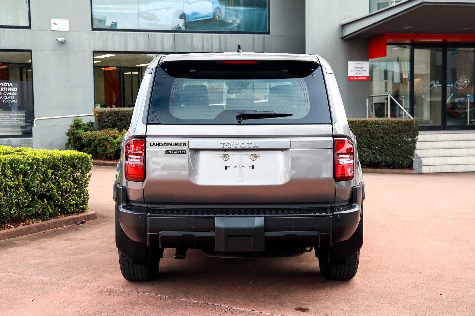 2025 Toyota Landcruiser Prado GX in Bronze