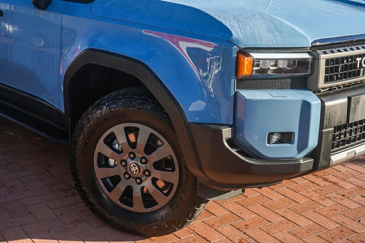 2025 Toyota Landcruiser Prado Altitude in Blue