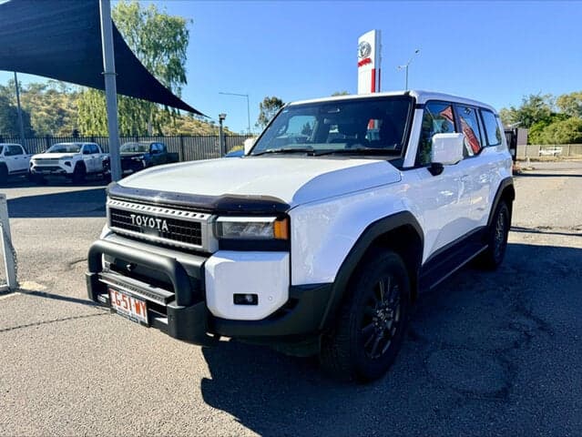 2025 Toyota Landcruiser Prado GX in White