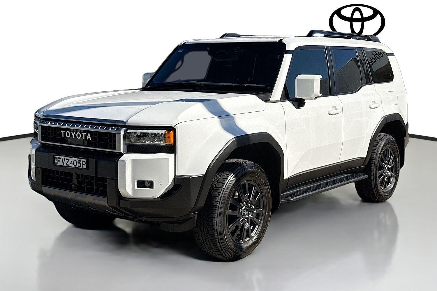 2025 Toyota Landcruiser Prado GXL in White