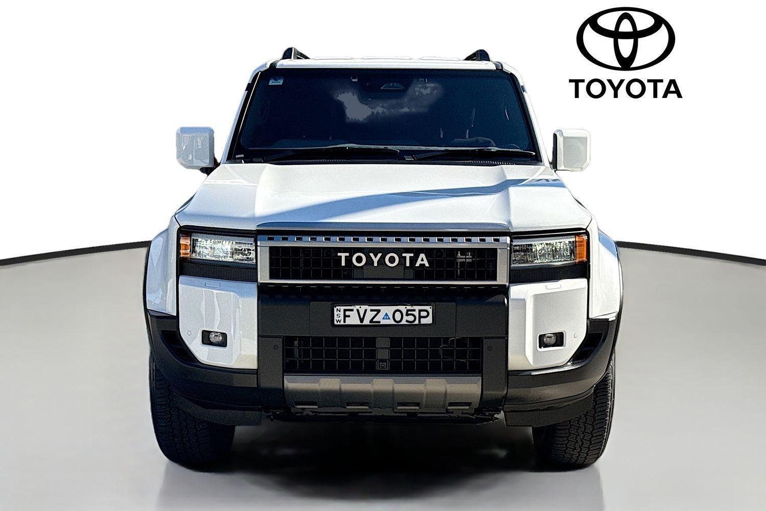 2025 Toyota Landcruiser Prado GXL in White
