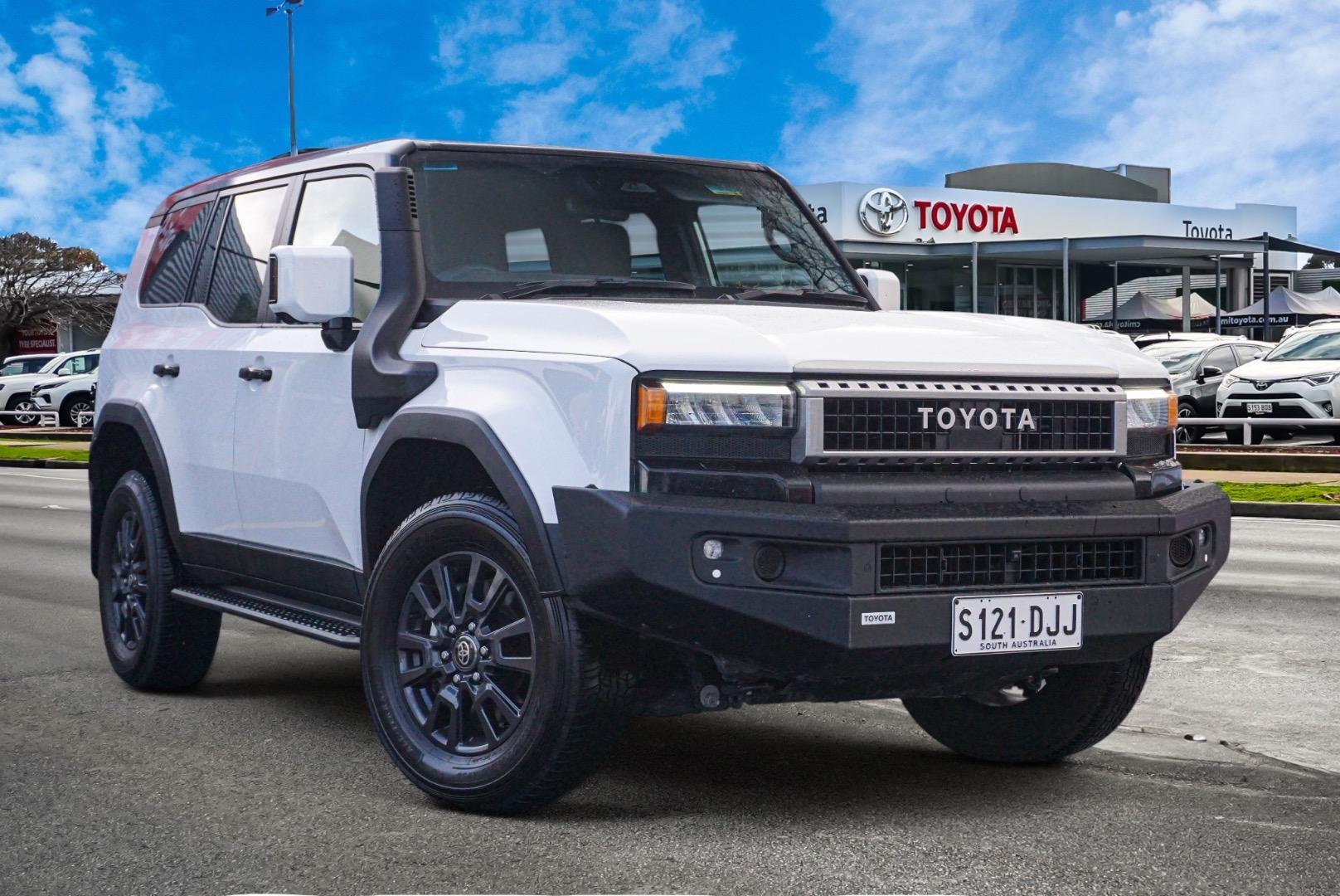 2025 Toyota Landcruiser Prado GX in White