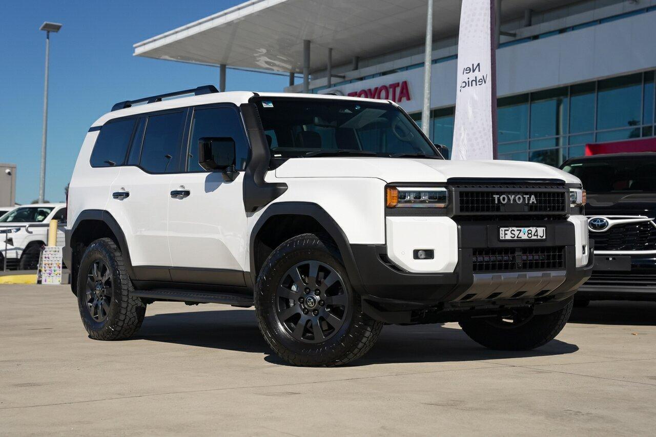 2025 Toyota Landcruiser Prado Altitude in White