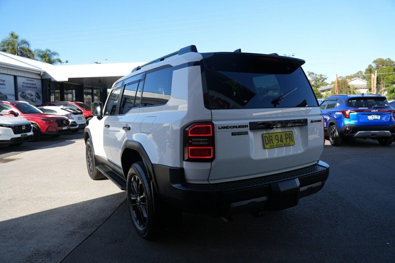 2025 Toyota Landcruiser Prado Altitude in White