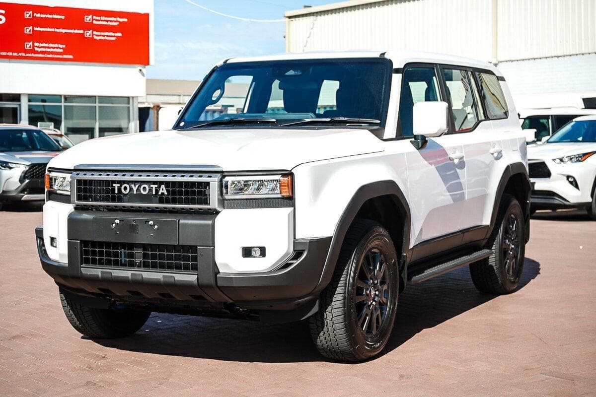 2025 Toyota Landcruiser Prado GX in White