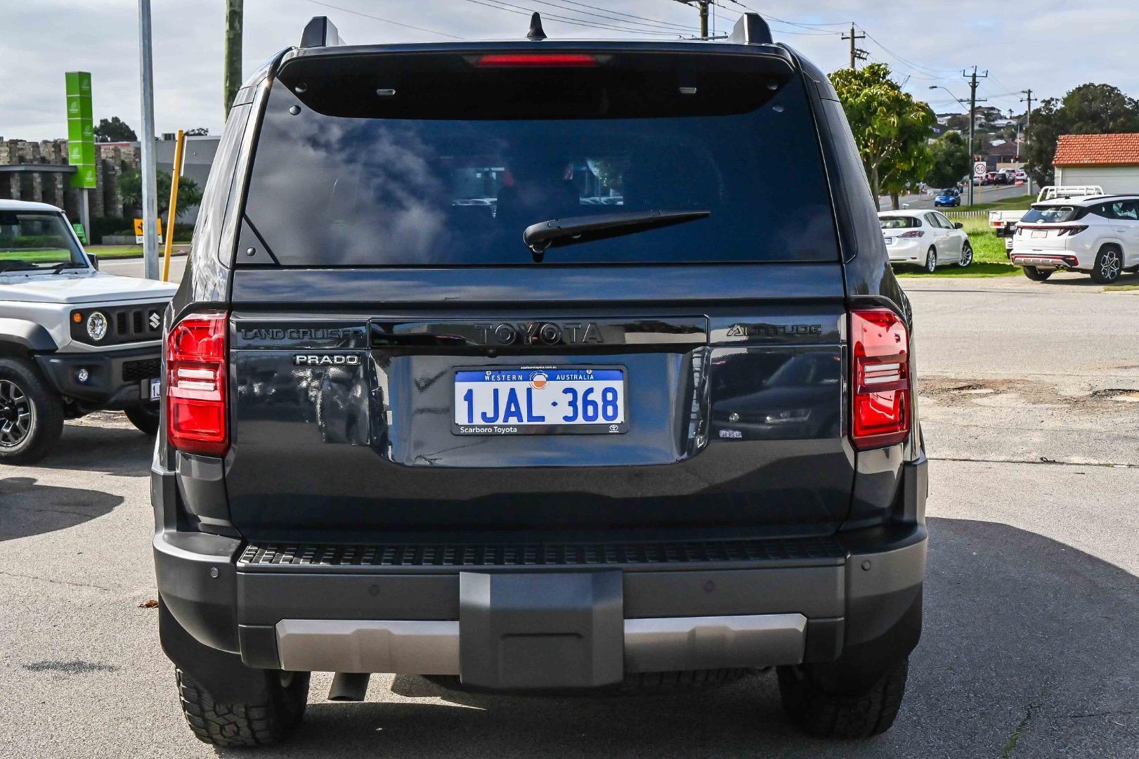 2025 Toyota Landcruiser Prado Altitude in Grey