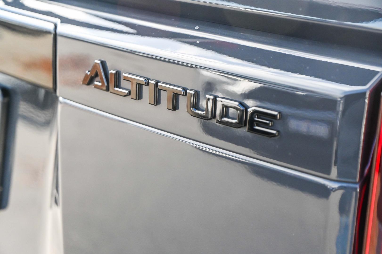 2025 Toyota Landcruiser Prado Altitude in Grey