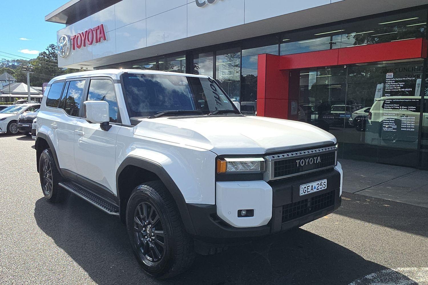 2026 Toyota Landcruiser Prado GX in White