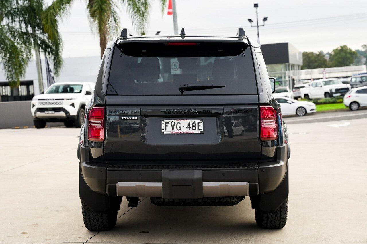 2025 Toyota Landcruiser Prado Altitude in Grey