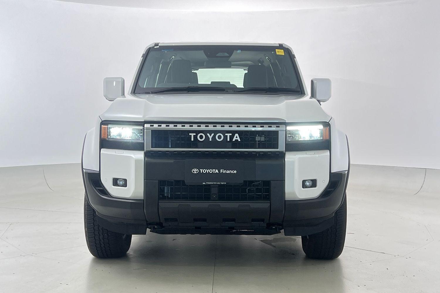 2025 Toyota Landcruiser Prado GX in White