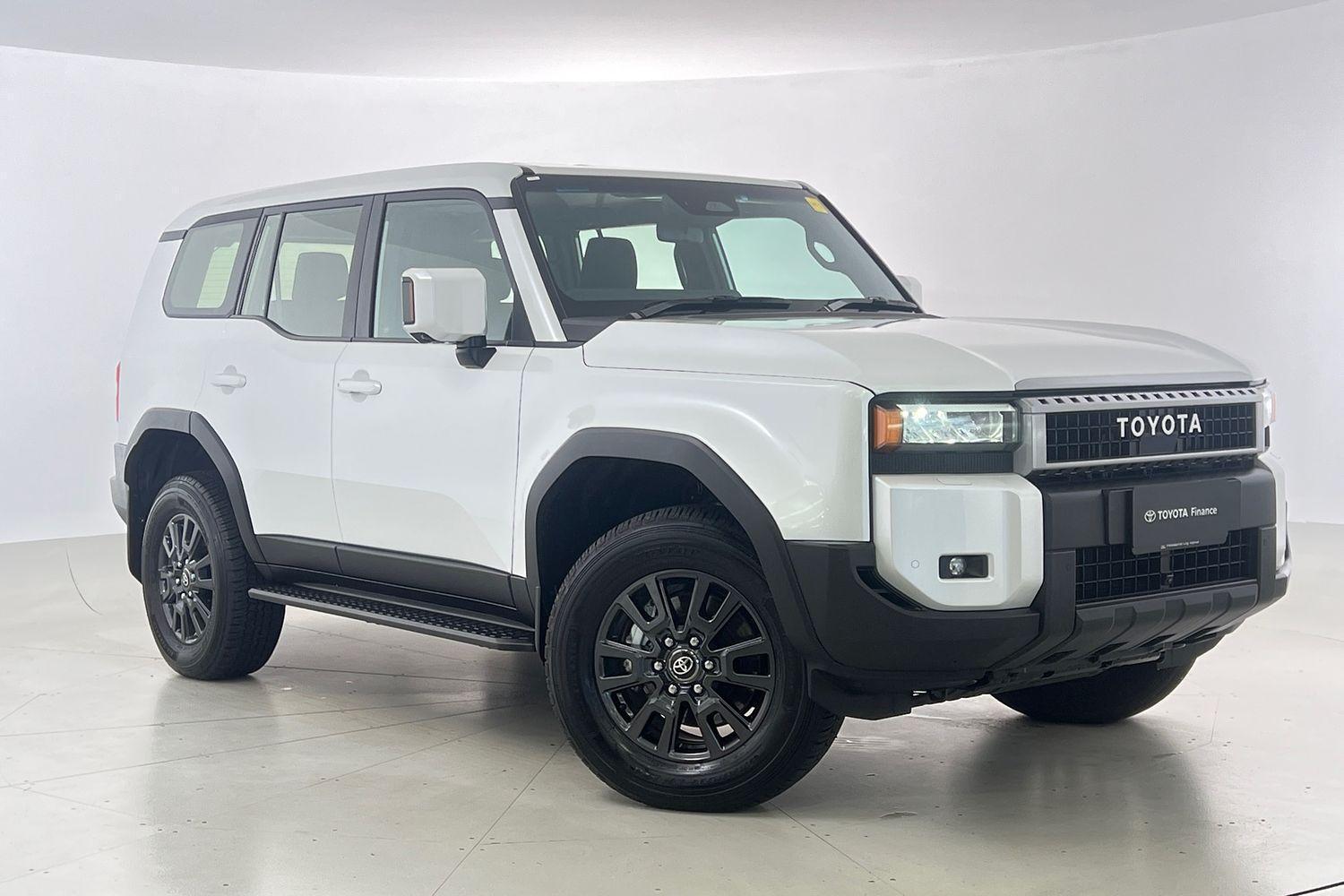 2025 Toyota Landcruiser Prado GX in White