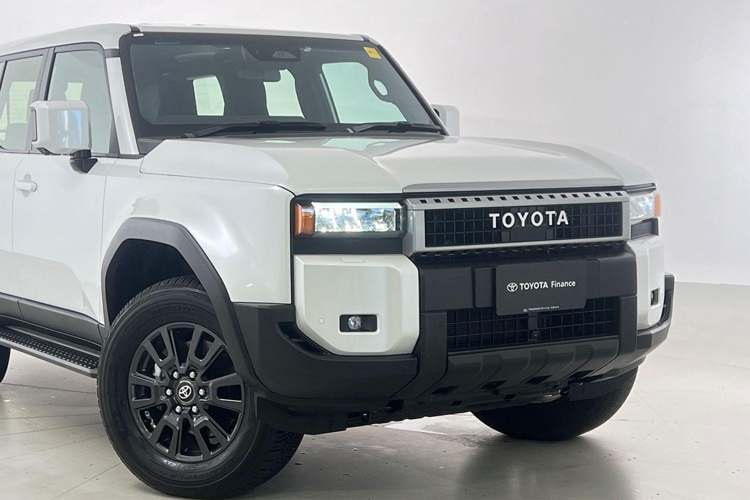 2025 Toyota Landcruiser Prado GX in White