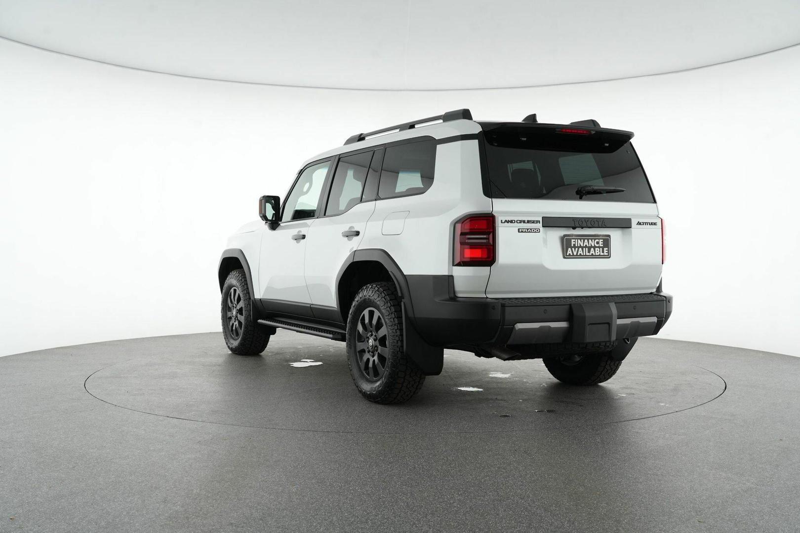2025 Toyota Landcruiser Prado Altitude in White