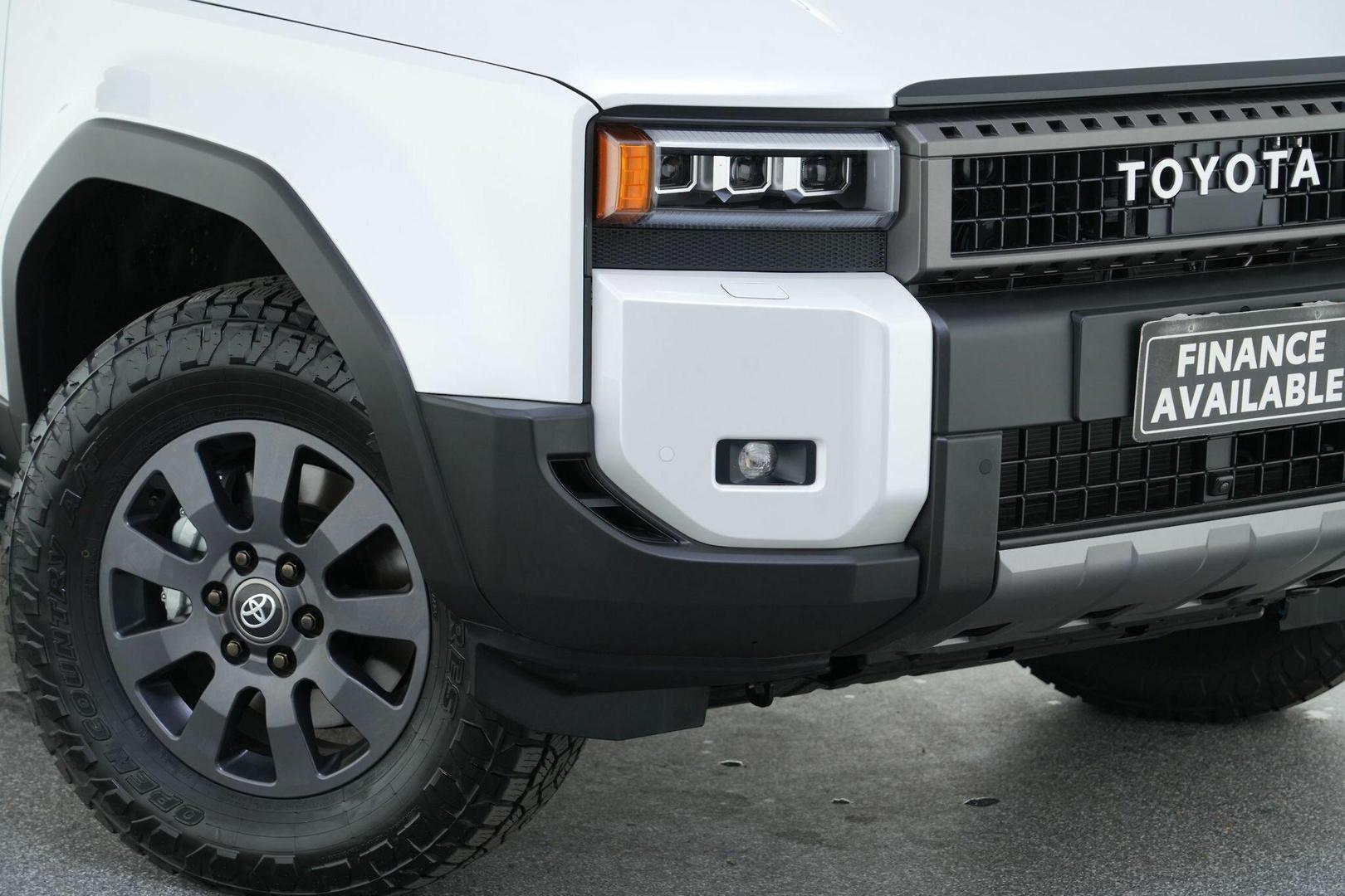 2025 Toyota Landcruiser Prado Altitude in White