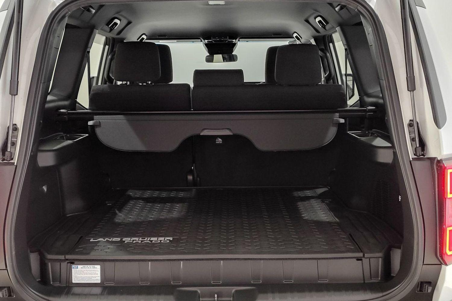 2025 Toyota Landcruiser Prado GX in White