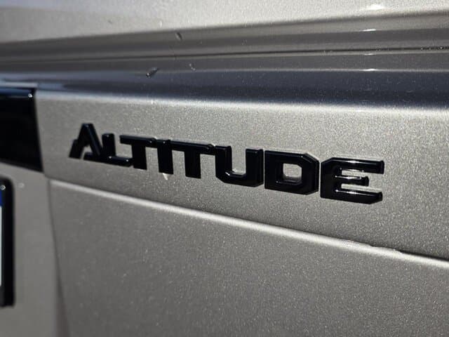 2025 Toyota Landcruiser Prado Altitude in Bronze