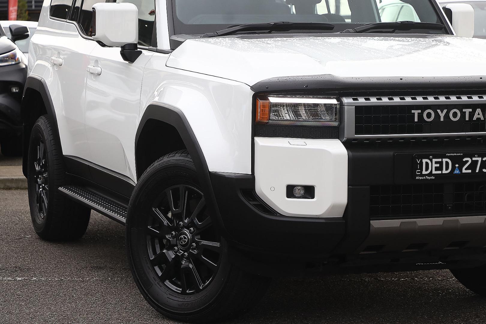 2024 Toyota Landcruiser Prado GXL in White