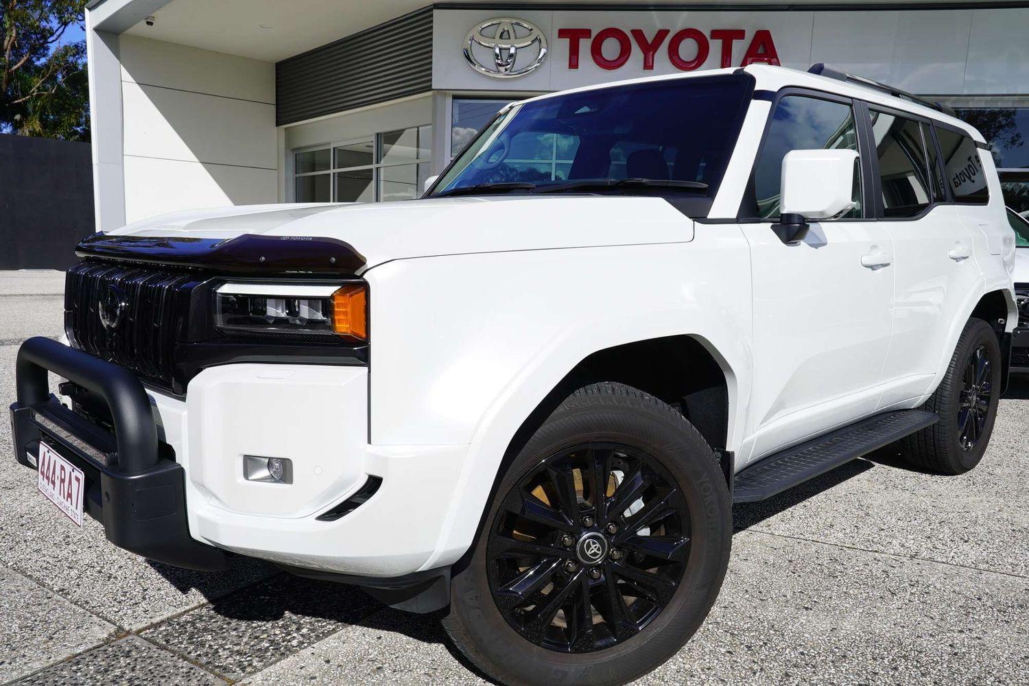 2024 Toyota Landcruiser Prado VX in White