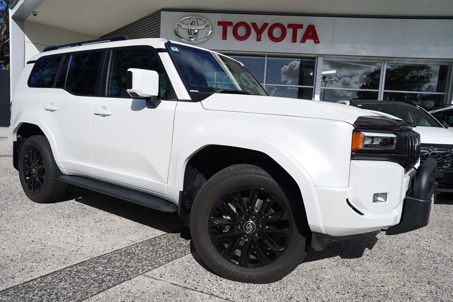 2024 Toyota Landcruiser Prado VX in White