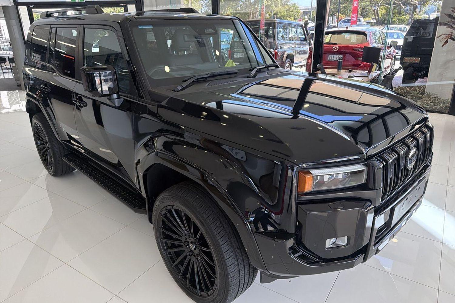 2025 Toyota Landcruiser Prado Kakadu in Black