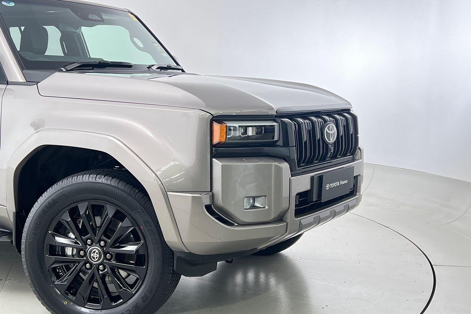 2024 Toyota Landcruiser Prado Kakadu in Bronze