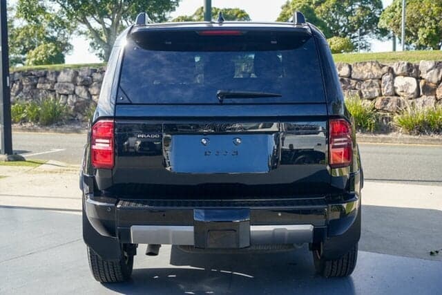 2024 Toyota Landcruiser Prado Kakadu in Black
