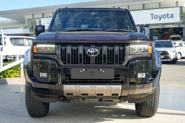 2024 Toyota Landcruiser Prado Kakadu in Black