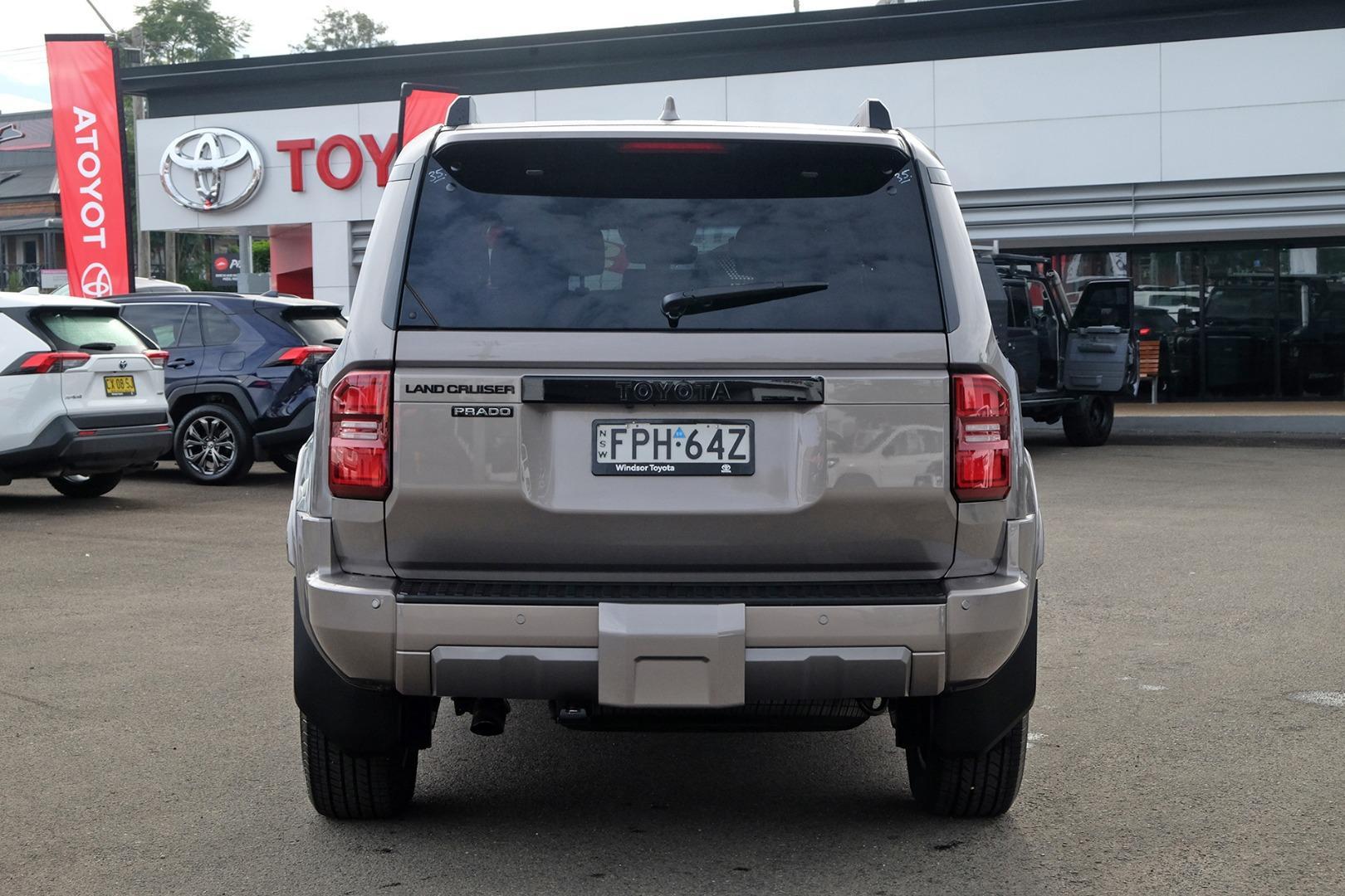 2025 Toyota Landcruiser Prado VX in Bronze