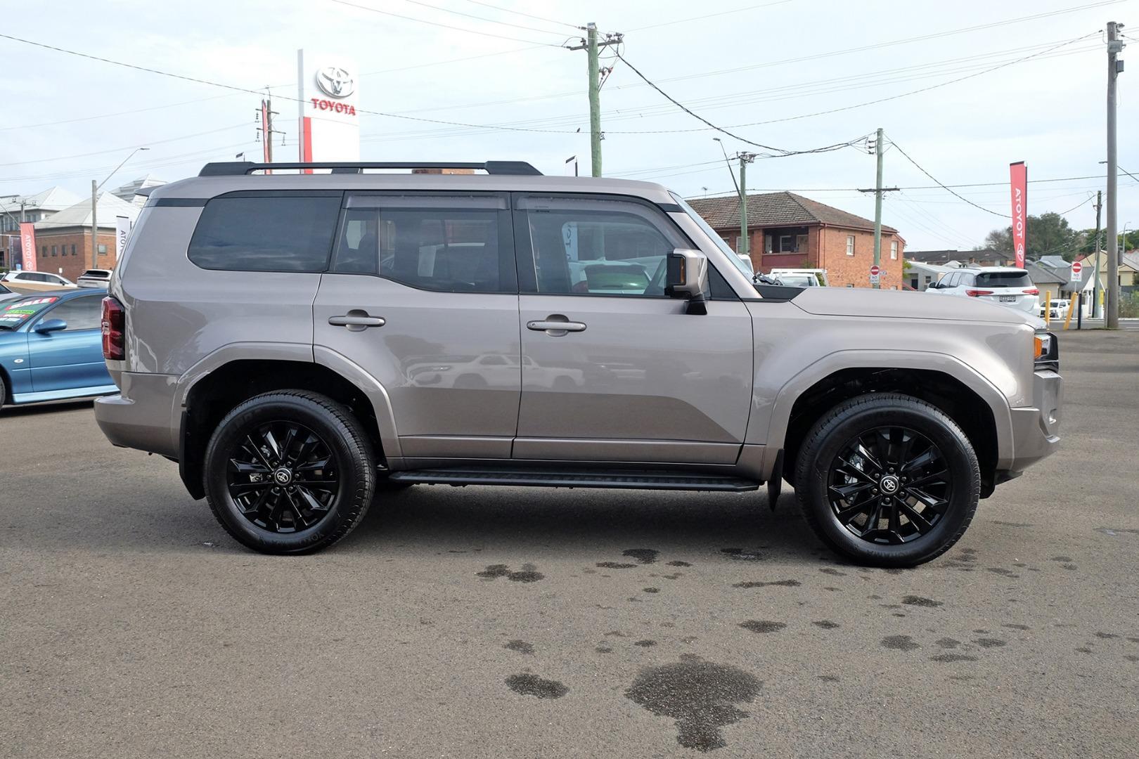 2025 Toyota Landcruiser Prado VX in Bronze