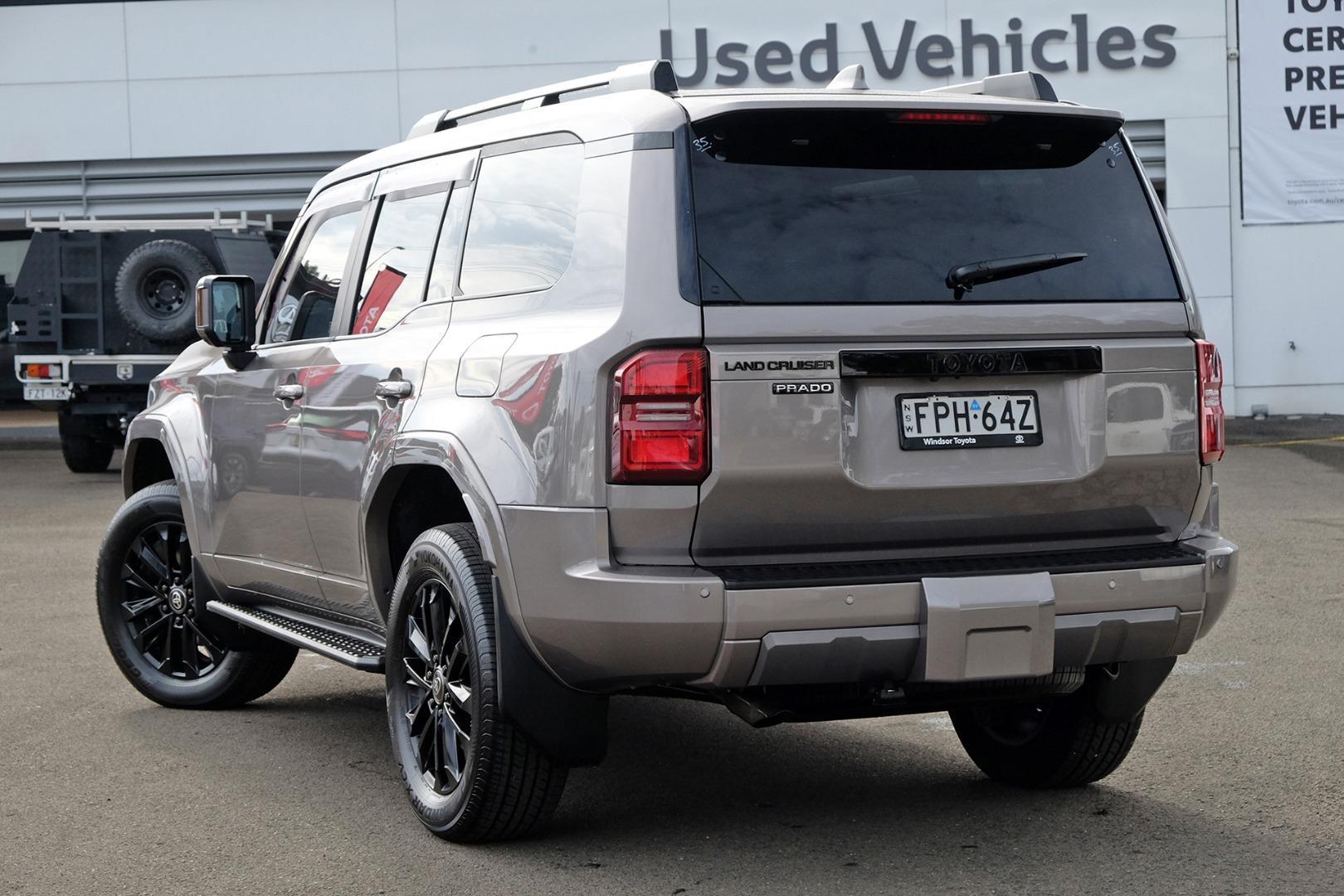 2025 Toyota Landcruiser Prado VX in Bronze