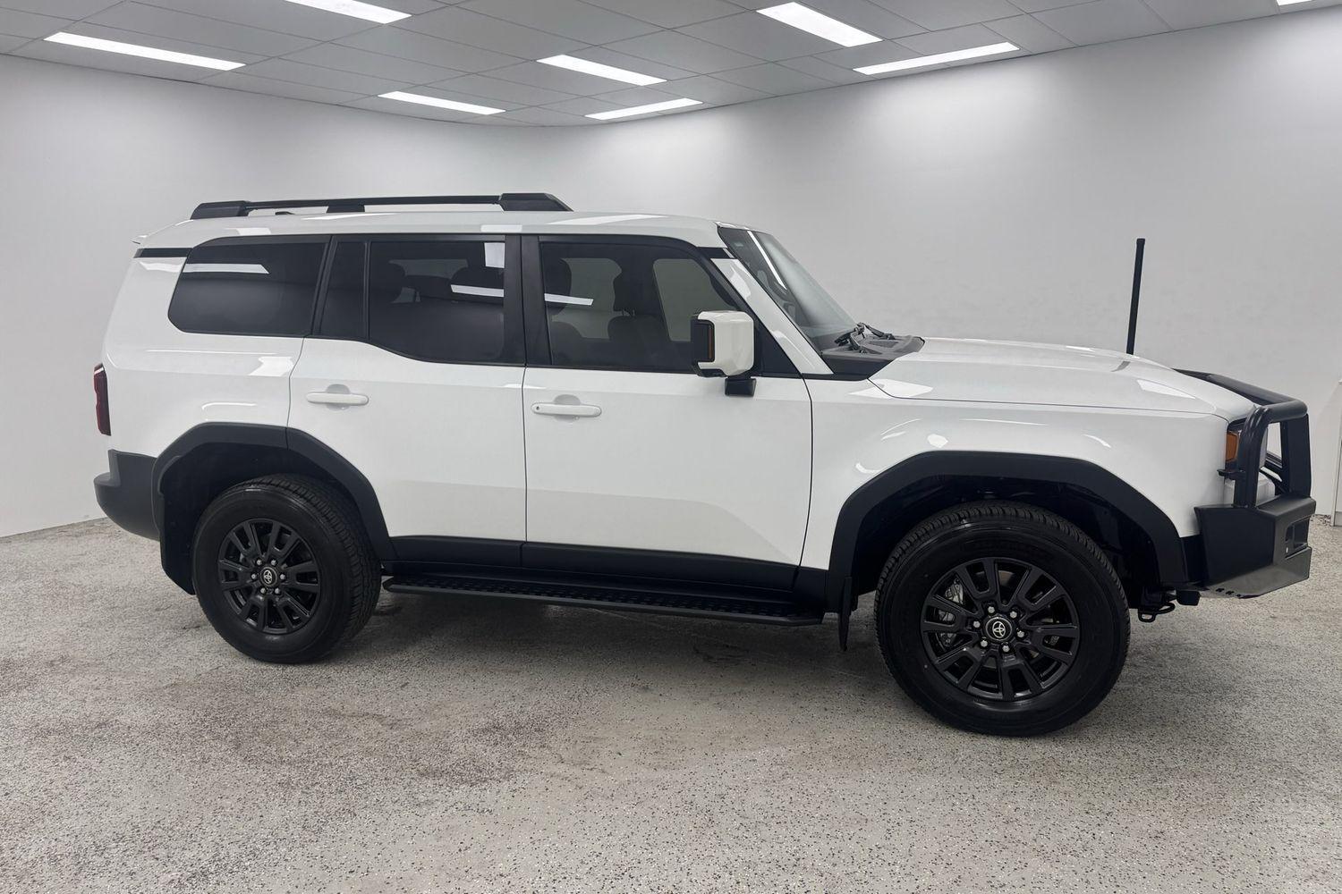 2024 Toyota Landcruiser Prado GXL in White
